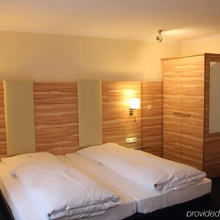 Daniel Hotel 3*
