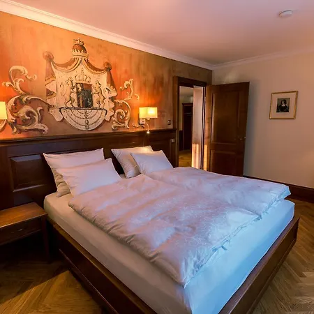 & Gaststaette Zum Erdinger Weissbraeu 3* München