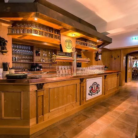 & Gaststaette Zum Erdinger Weissbraeu 3* München