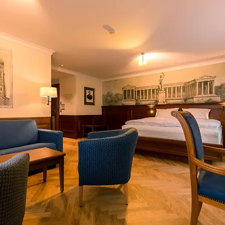 Hotel & Gaststaette Zum Erdinger Weissbraeu 3*