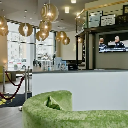 Super 8 By Wyndham West Munich