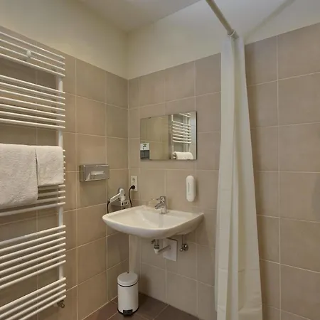H+ Hotel 4*