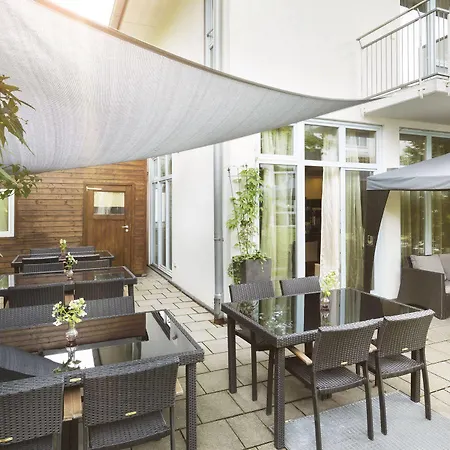 Empress Boutique Hotel 3*