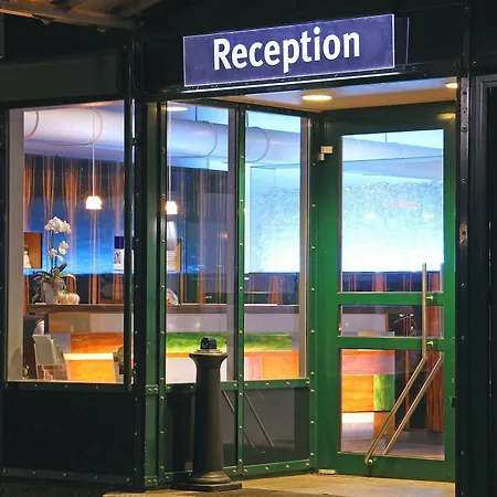 斯查奈克健身酒店 酒店 4*