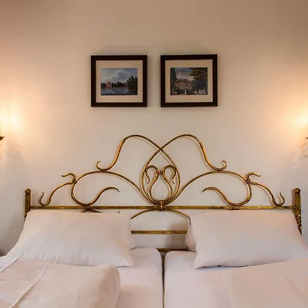 Laimer Hof Am Schloss Nymphenburg 3* München