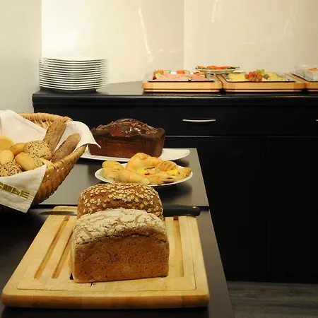 Hotel Ambassador Parkhotel 3*
