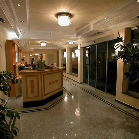 Atlas Otel 4*