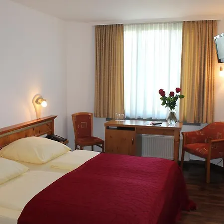 Zur Post Hotel 3*