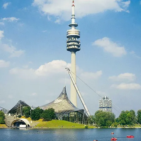 Ibis Arnulfpark Otel Münih