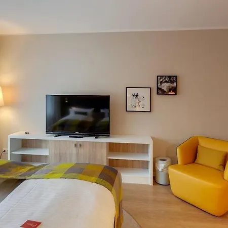 Frederics Schwabing מלון 4*