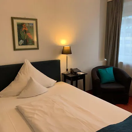 Nymphenburg - 3* München
