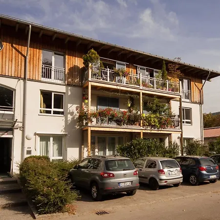 Bed & Breakfast Gastehaus Olympia Reitanlage Munchen-riem