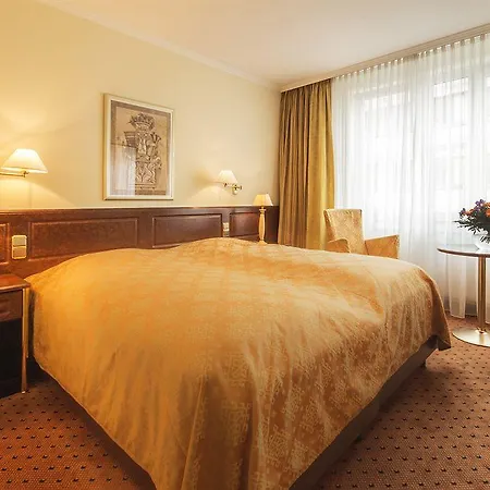 فندق إيه دبليو إيه 4*