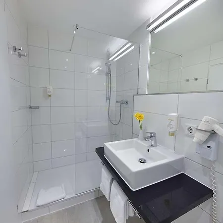 Ghotel & Living Muenchen-city 3*