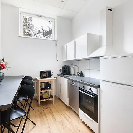 Appartement Big Central Near Rotkreuzplatz With 3 Bedroom For 12 Pax Munich