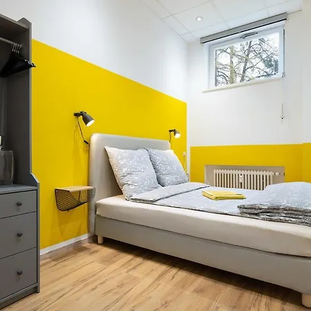 Appartement Big Central Near Rotkreuzplatz With 3 Bedroom For 12 Pax *