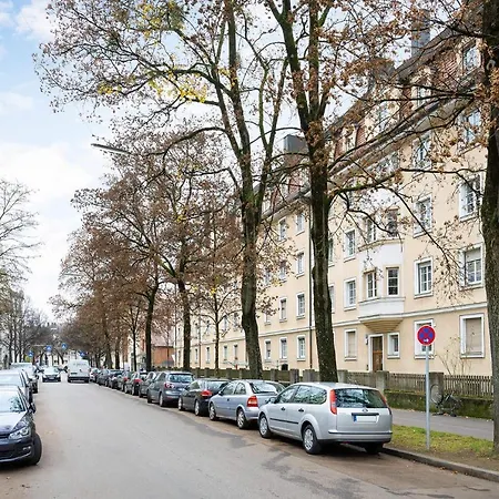 شقة Big Central Near Rotkreuzplatz With 3 Bedroom For 12 Pax *