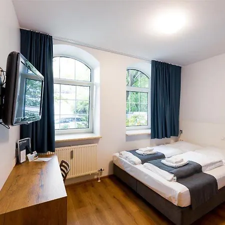 Otel Mk Max-weber-platz