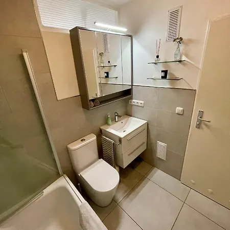 Wunderschoene 3 Zimmer Mitten In Schwabing Apartment