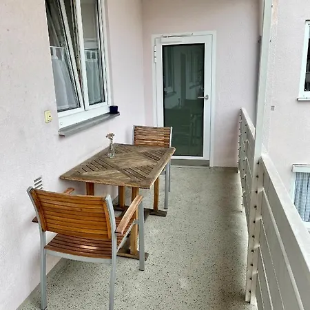 Wunderschoene 3 Zimmer Mitten In Schwabing Munich