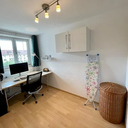 Wunderschoene 3 Zimmer Mitten In Schwabing Apartment Munich