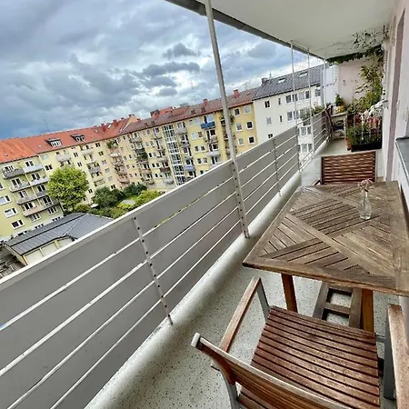 Wunderschoene 3 Zimmer Mitten In Schwabing