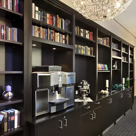 Hotell Intercityhotel 4*