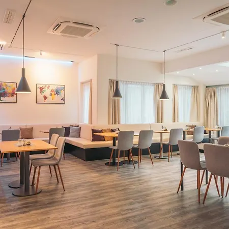 Hotel Awa 4*
