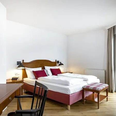 Hotell Prinzregent Messe 4*