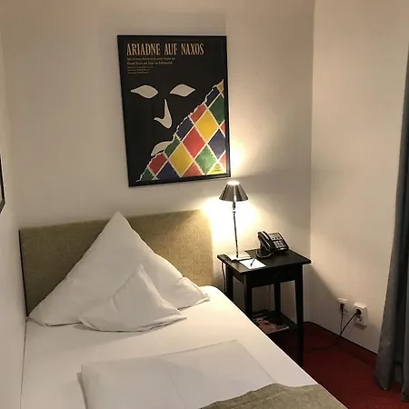 Nymphenburg - Hotell München