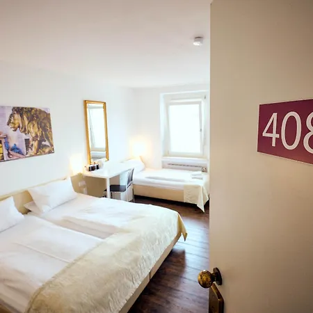 The 4you Hostel&hotel * München