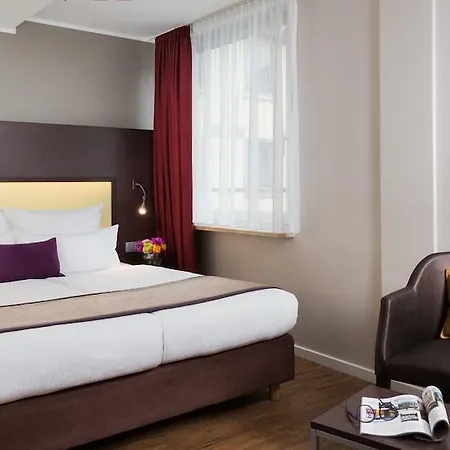 Leonardo Center 4*