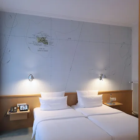 Hotel Moma1890 Boutique 4*