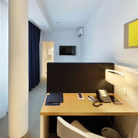 Hotel Bayer 89 Vi Vadi München