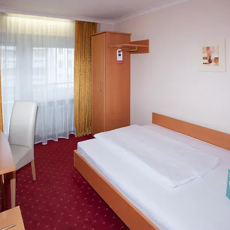 Centro Mondial City, Trademark Collection By Wyndham Hotell 3*