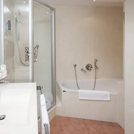 Centro Mondial City, Trademark Collection By Wyndham 3*