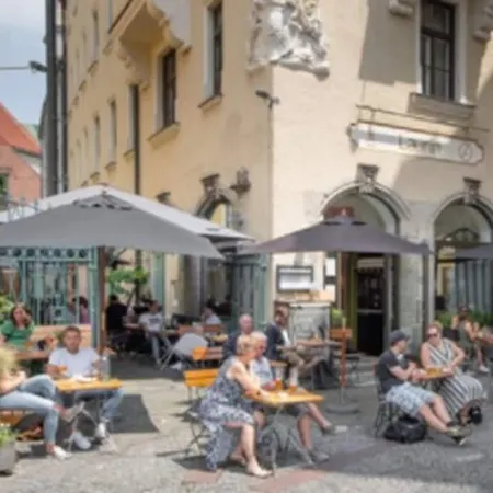 Am Markt 3*