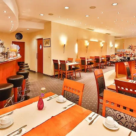Hotel Superior Praesident 3*