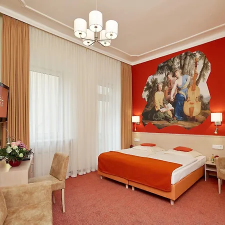 Adria Hotel Munich