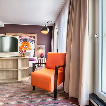 Hotel Leonardo City South