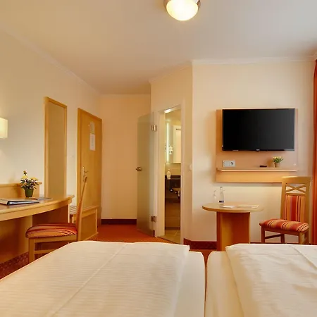 Hotel Kriemhild Am Hirschgarten