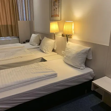 New Fair Messe Hotel 2*