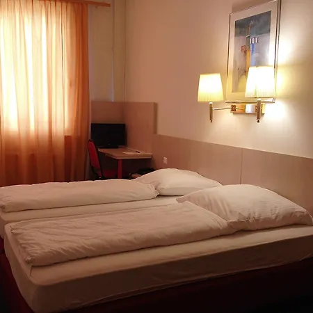 New Fair Messe Hotel 2*