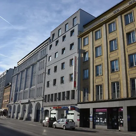 Отель Arthotel