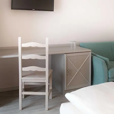 Hotel Deutsches Theater 3*