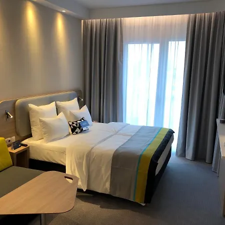 Express - East By Ihg Hotel