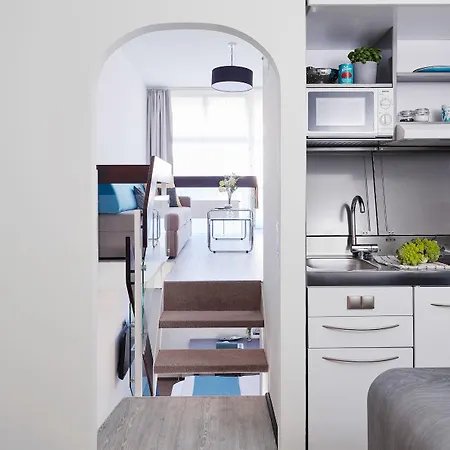 Apart Otel Living Am Olympiapark 3*