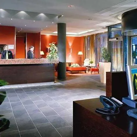 Courtyard By Marriott Center 4*