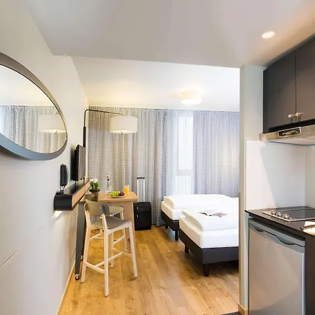 Adagio Access Olympiapark Aparthotel 3*