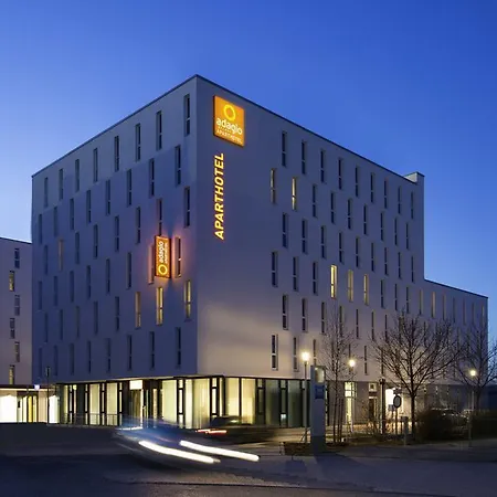 Adagio Access Olympiapark Aparthotel 3*
